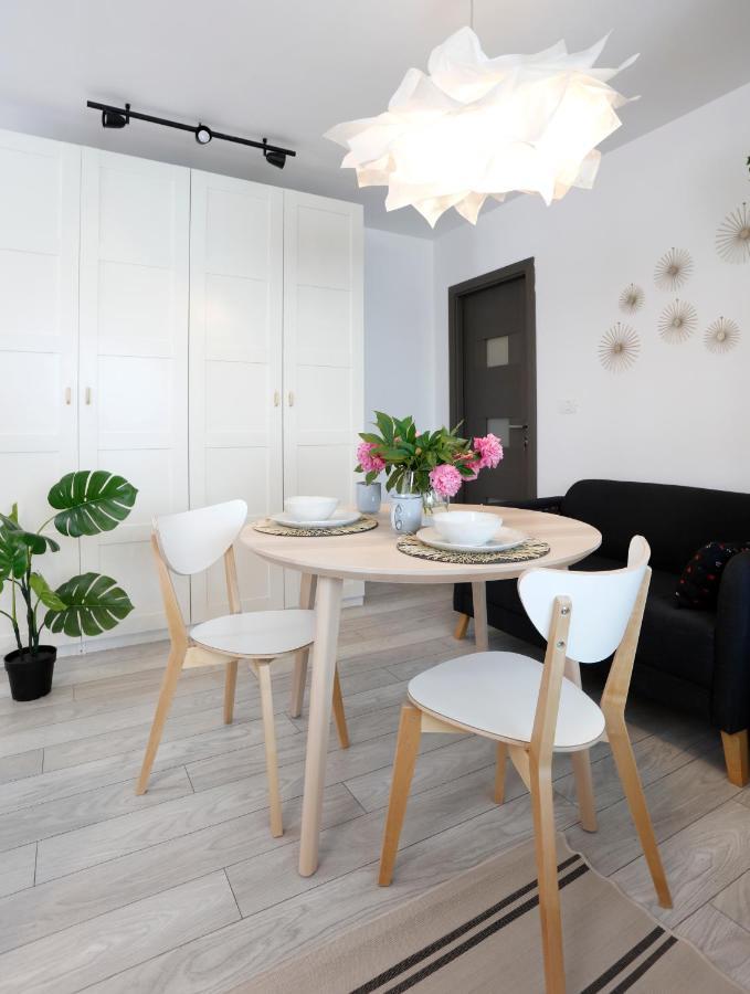 New & Cozy Studio In Ghencea + Netflix Bucarest Exterior foto