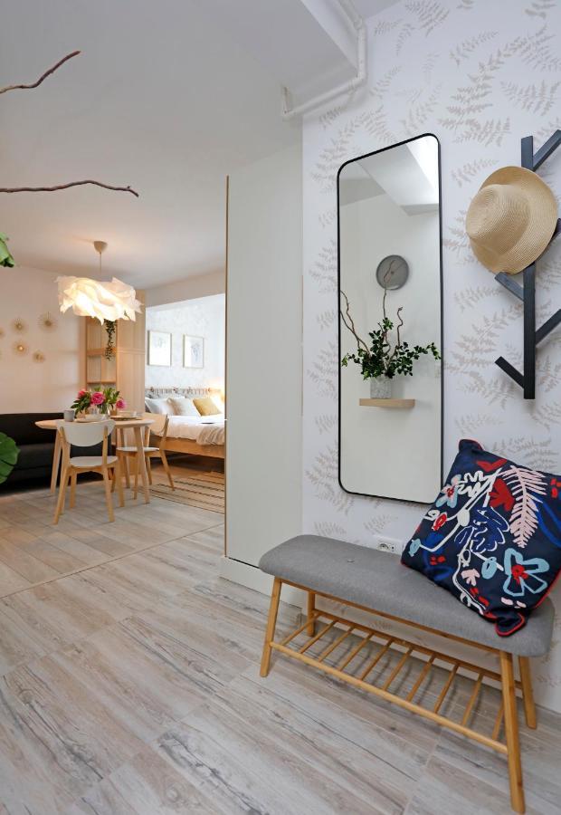 New & Cozy Studio In Ghencea + Netflix Bucarest Exterior foto