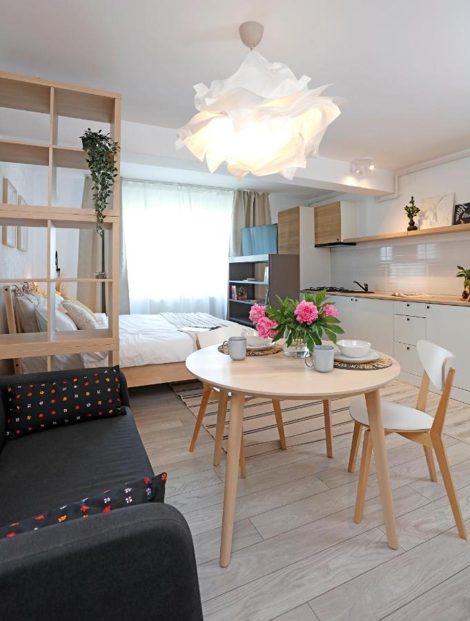 New & Cozy Studio In Ghencea + Netflix Bucarest Exterior foto